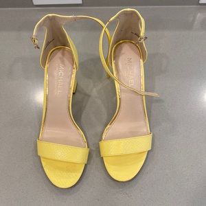 Yellow Michael size 8 Heels